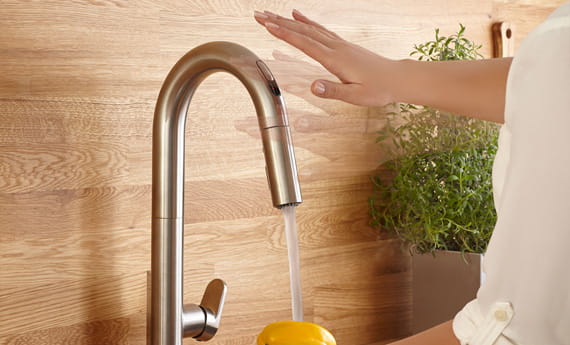 touchless-kitchen-faucet
